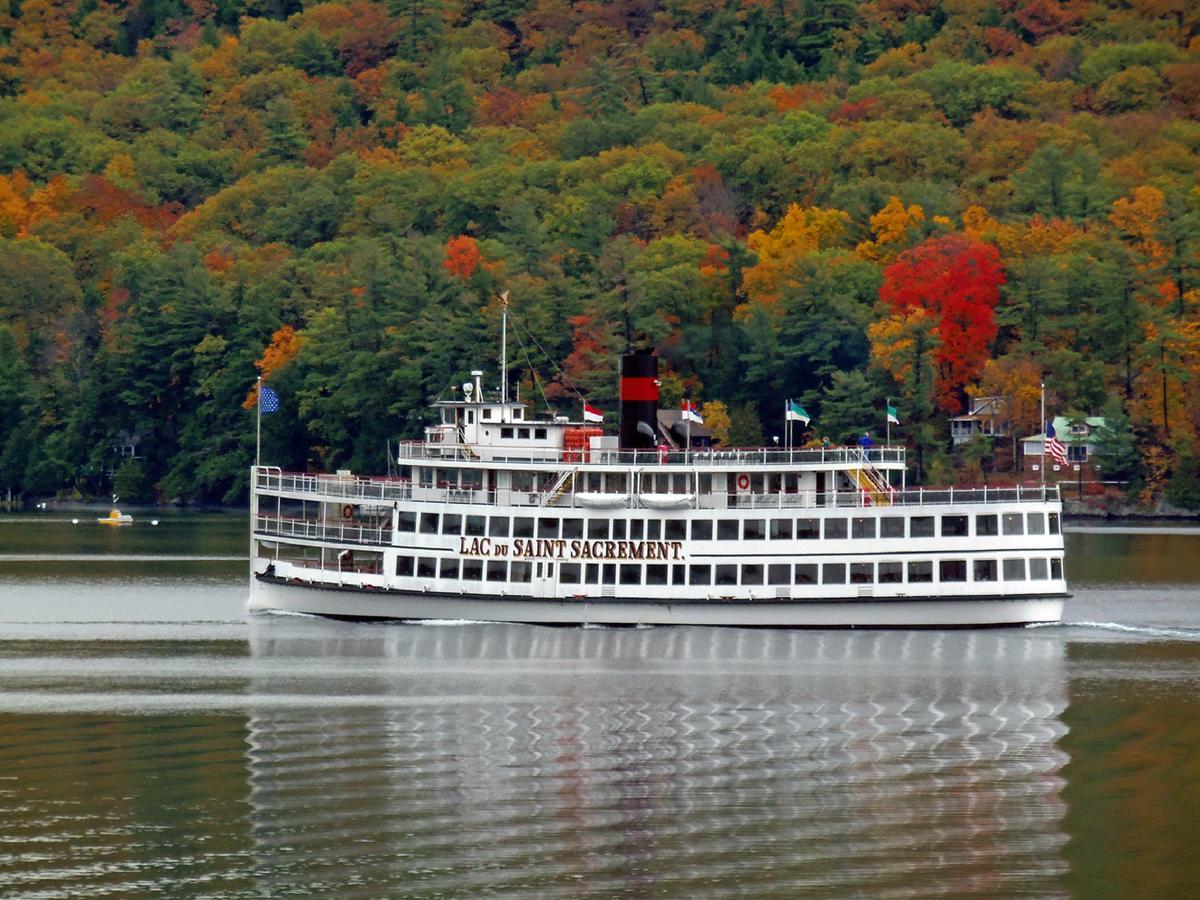 Hotel Surfside On The Lake Lake George Exterior foto